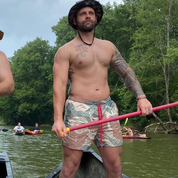 Meet your Posher, Justin - Picture 1 of 1